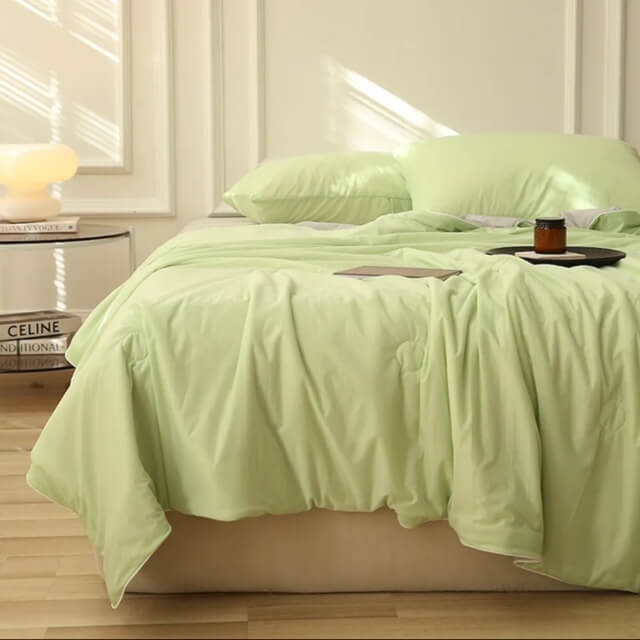 Puff House™ Luxury Cooling Blanket